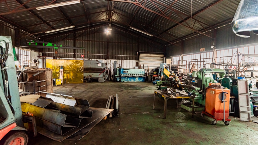 Commercial Property for Sale in Anderbolt Gauteng