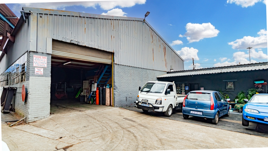 Commercial Property for Sale in Anderbolt Gauteng