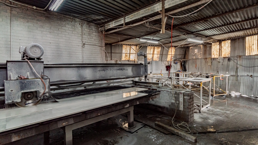 Commercial Property for Sale in Anderbolt Gauteng