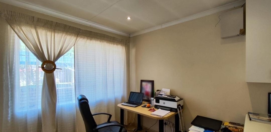 3 Bedroom Property for Sale in Norkem Park Gauteng