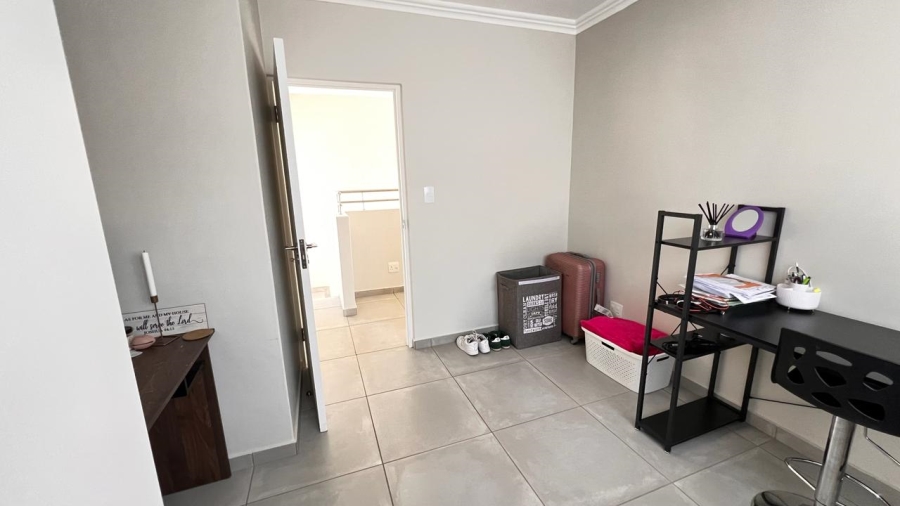 3 Bedroom Property for Sale in Little Falls Gauteng