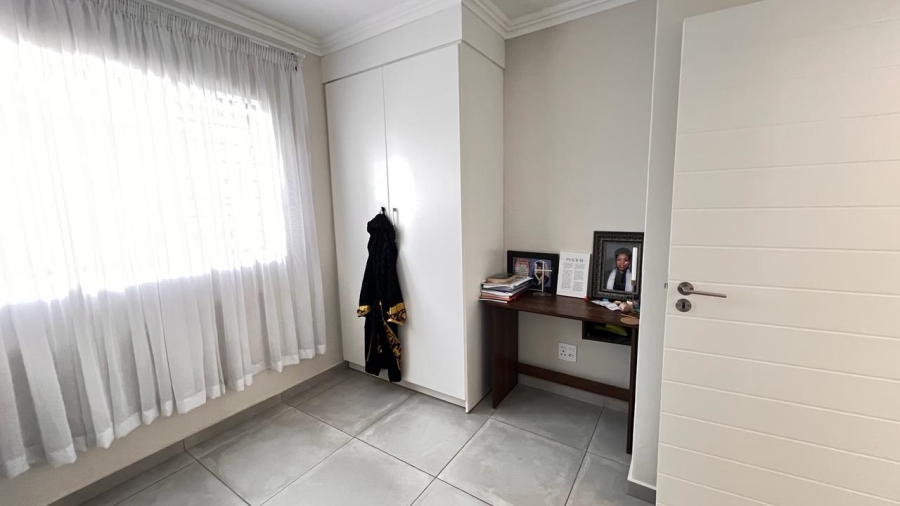 3 Bedroom Property for Sale in Little Falls Gauteng