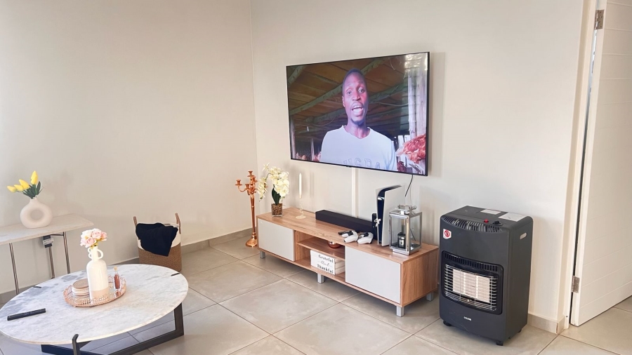 3 Bedroom Property for Sale in Little Falls Gauteng