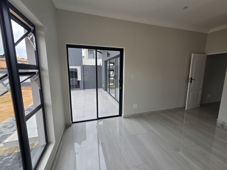 4 Bedroom Property for Sale in Montana Gauteng