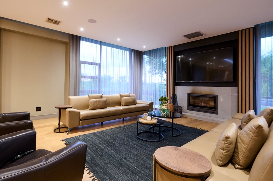 4 Bedroom Property for Sale in Waterfall Country Estate Gauteng