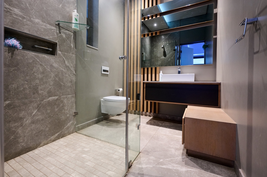 4 Bedroom Property for Sale in Waterfall Country Estate Gauteng