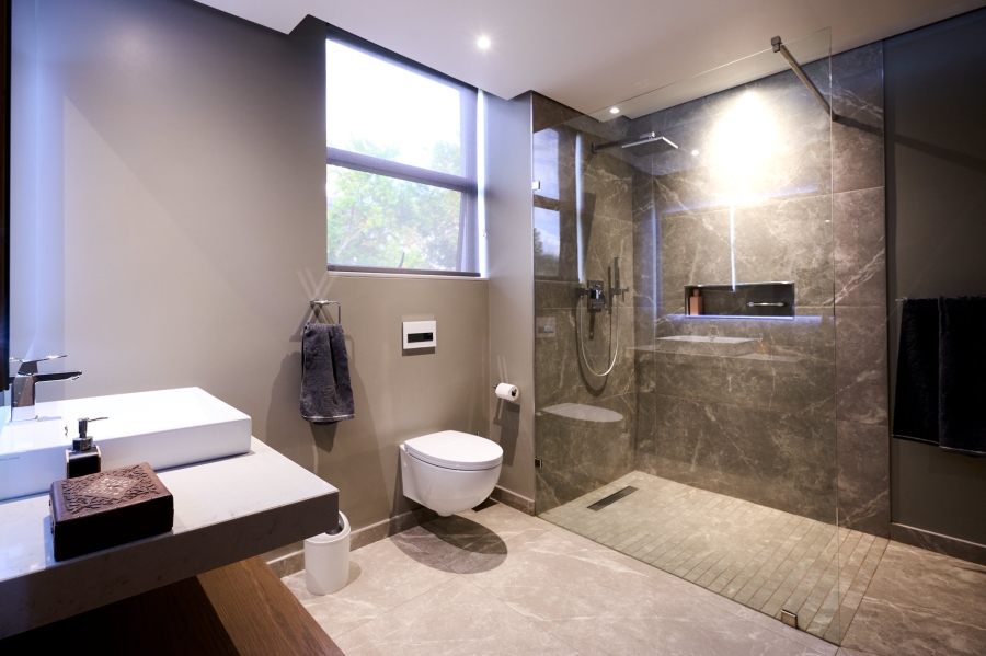 4 Bedroom Property for Sale in Waterfall Country Estate Gauteng