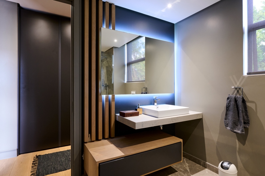 4 Bedroom Property for Sale in Waterfall Country Estate Gauteng