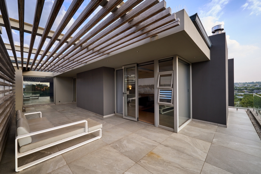 4 Bedroom Property for Sale in Waterfall Country Estate Gauteng