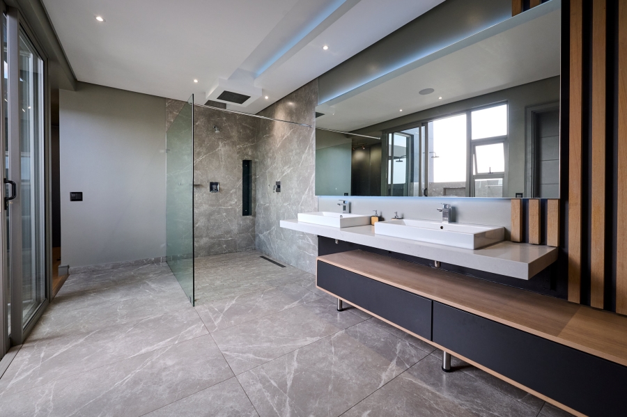 4 Bedroom Property for Sale in Waterfall Country Estate Gauteng