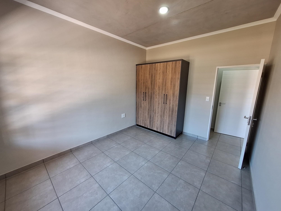 2 Bedroom Property for Sale in Rietvalleirand Gauteng