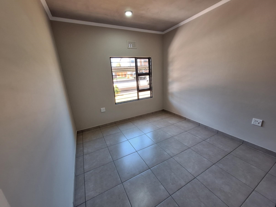 2 Bedroom Property for Sale in Rietvalleirand Gauteng
