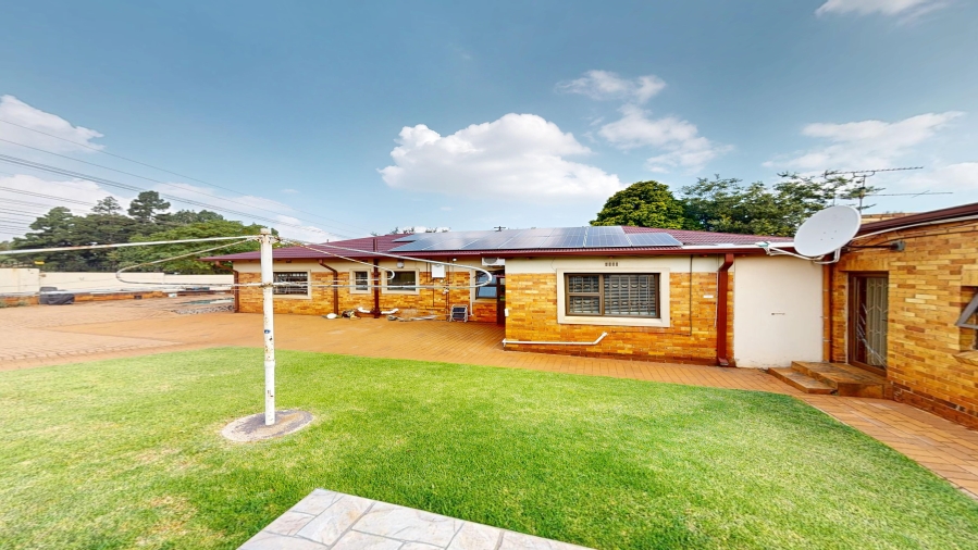 5 Bedroom Property for Sale in Primrose Hill Gauteng