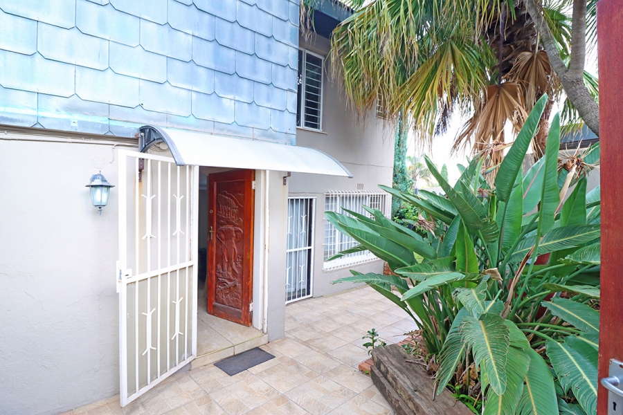 2 Bedroom Property for Sale in Bruma Gauteng