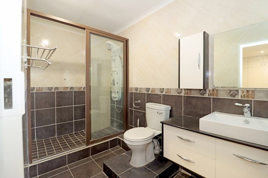 2 Bedroom Property for Sale in Bruma Gauteng