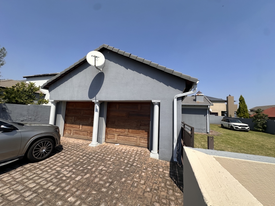 3 Bedroom Property for Sale in Thatchfield Estate Gauteng