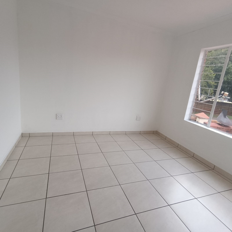 To Let 2 Bedroom Property for Rent in Bergbron Gauteng