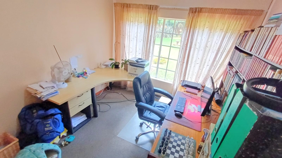 3 Bedroom Property for Sale in Zwartkop Gauteng