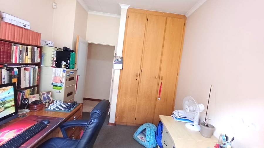 3 Bedroom Property for Sale in Zwartkop Gauteng