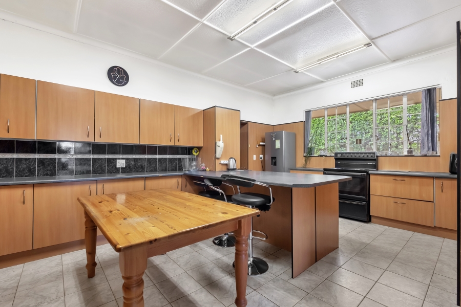 6 Bedroom Property for Sale in Emmarentia Gauteng