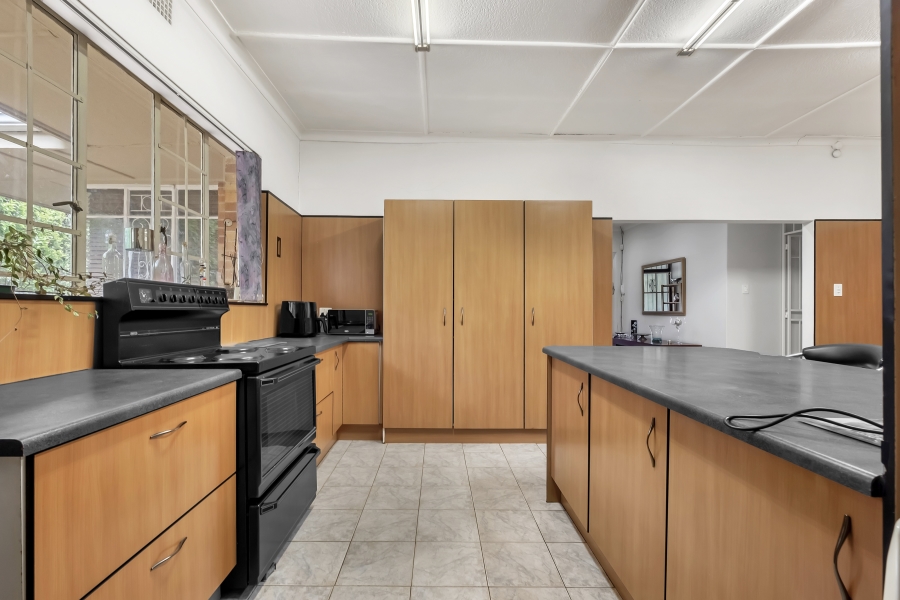 6 Bedroom Property for Sale in Emmarentia Gauteng