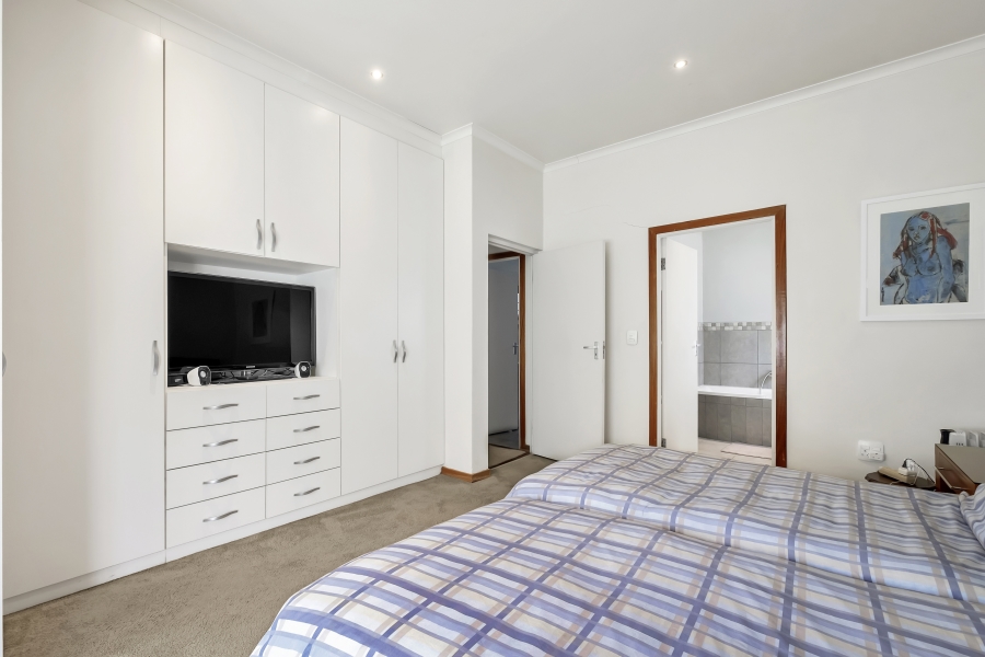 6 Bedroom Property for Sale in Emmarentia Gauteng