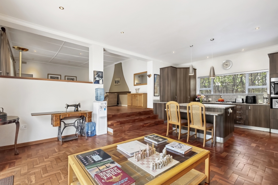 6 Bedroom Property for Sale in Emmarentia Gauteng