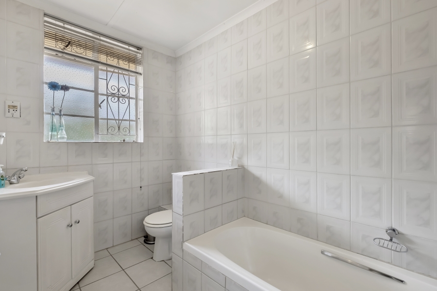 6 Bedroom Property for Sale in Emmarentia Gauteng