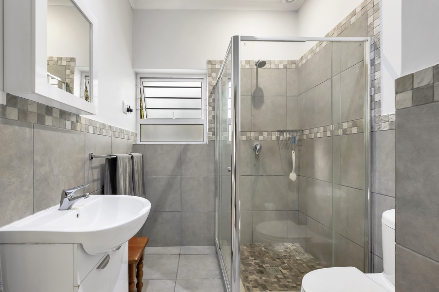 6 Bedroom Property for Sale in Emmarentia Gauteng