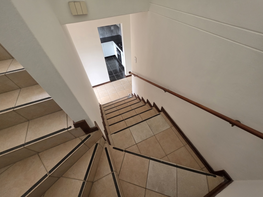 2 Bedroom Property for Sale in Illiondale Gauteng