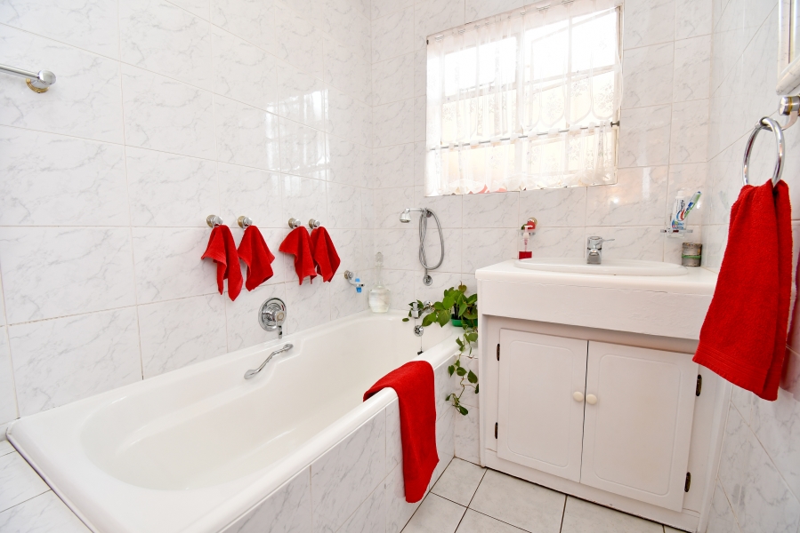 3 Bedroom Property for Sale in Malvern East Gauteng