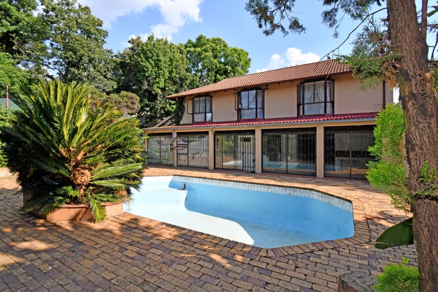 12 Bedroom Property for Sale in Ferndale Gauteng
