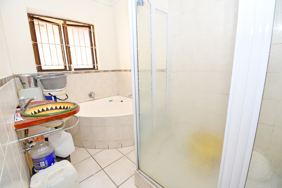 12 Bedroom Property for Sale in Ferndale Gauteng
