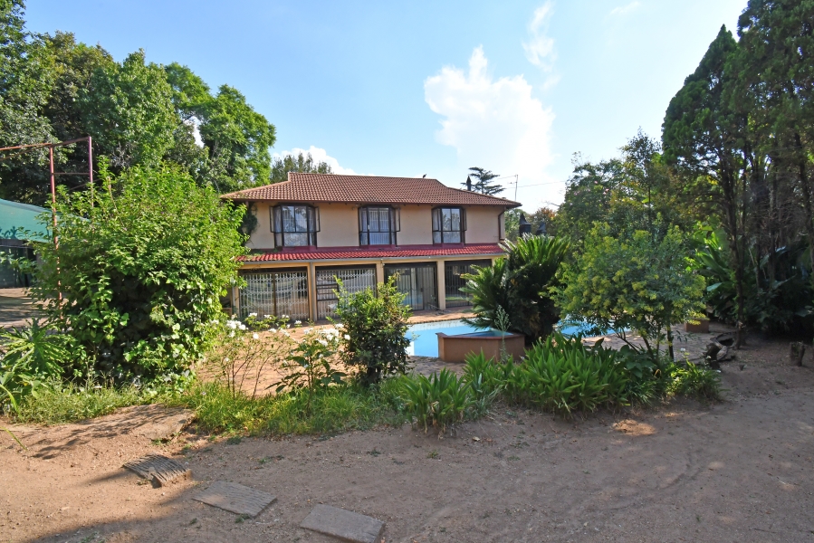 12 Bedroom Property for Sale in Ferndale Gauteng