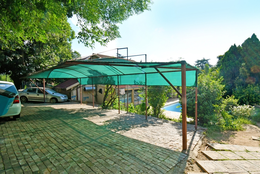 12 Bedroom Property for Sale in Ferndale Gauteng