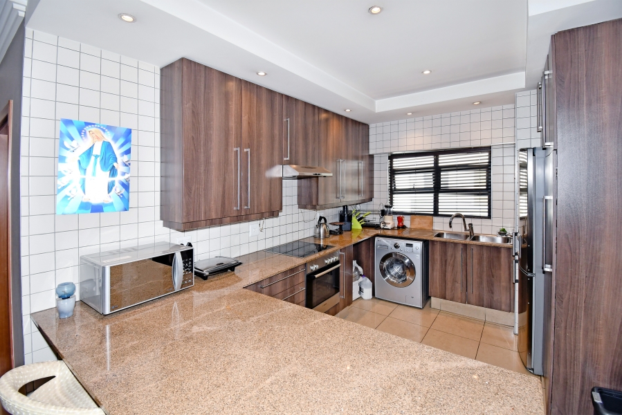 2 Bedroom Property for Sale in Bedford Gardens Gauteng