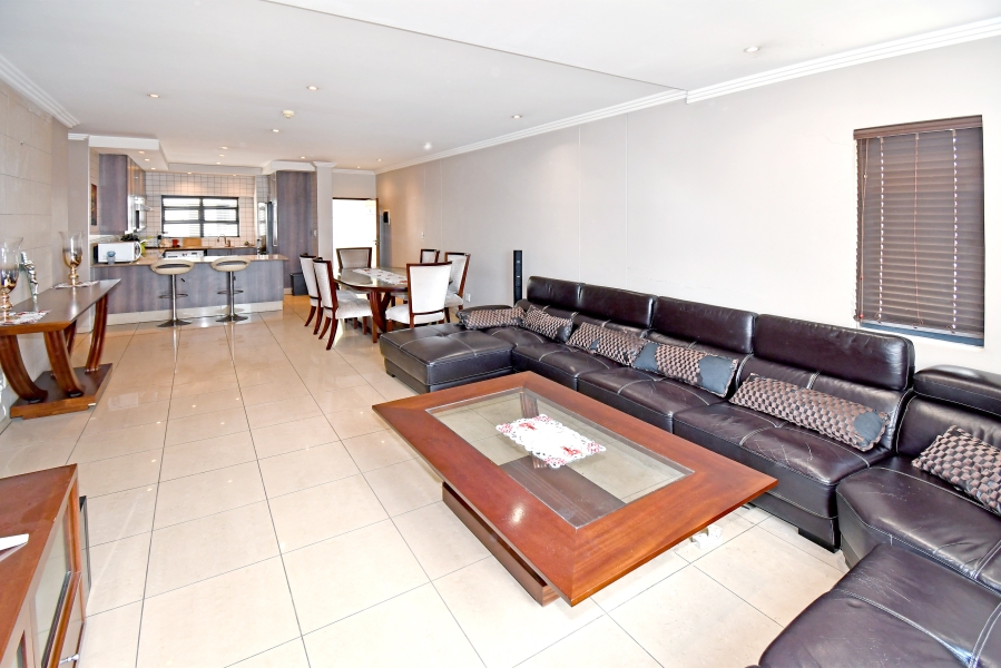 2 Bedroom Property for Sale in Bedford Gardens Gauteng