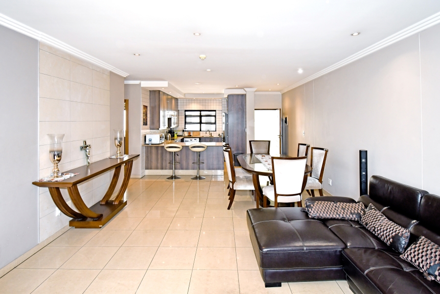 2 Bedroom Property for Sale in Bedford Gardens Gauteng