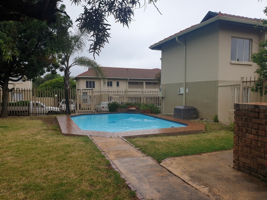 2 Bedroom Property for Sale in Eden Glen Gauteng
