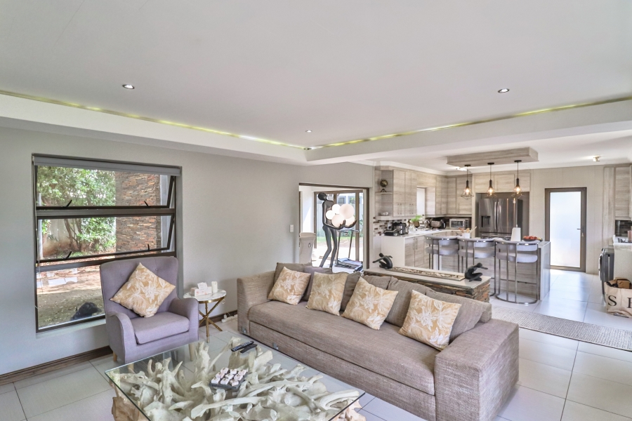 4 Bedroom Property for Sale in Midstream Ridge Gauteng