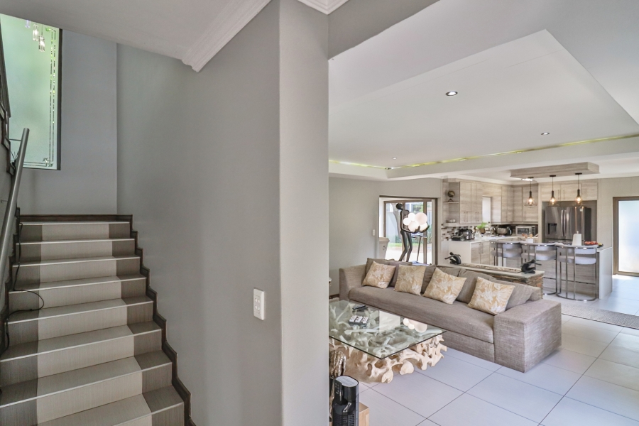 4 Bedroom Property for Sale in Midstream Ridge Gauteng