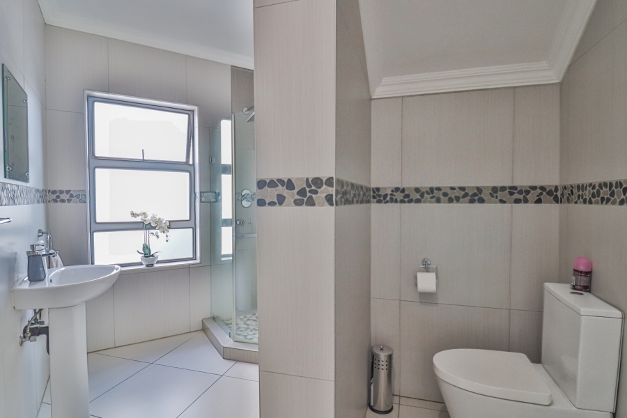 4 Bedroom Property for Sale in Midstream Ridge Gauteng