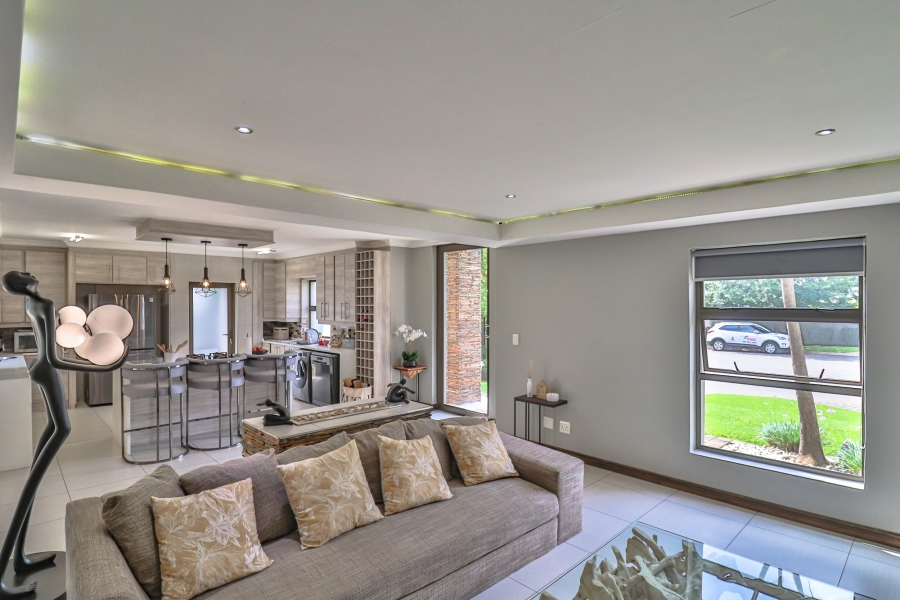 4 Bedroom Property for Sale in Midstream Ridge Gauteng