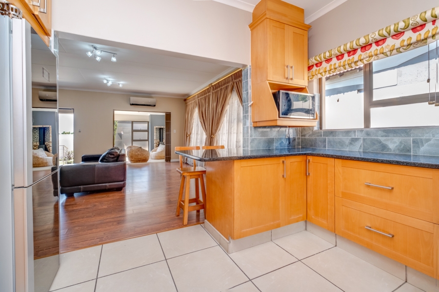 To Let 3 Bedroom Property for Rent in North Riding Gauteng