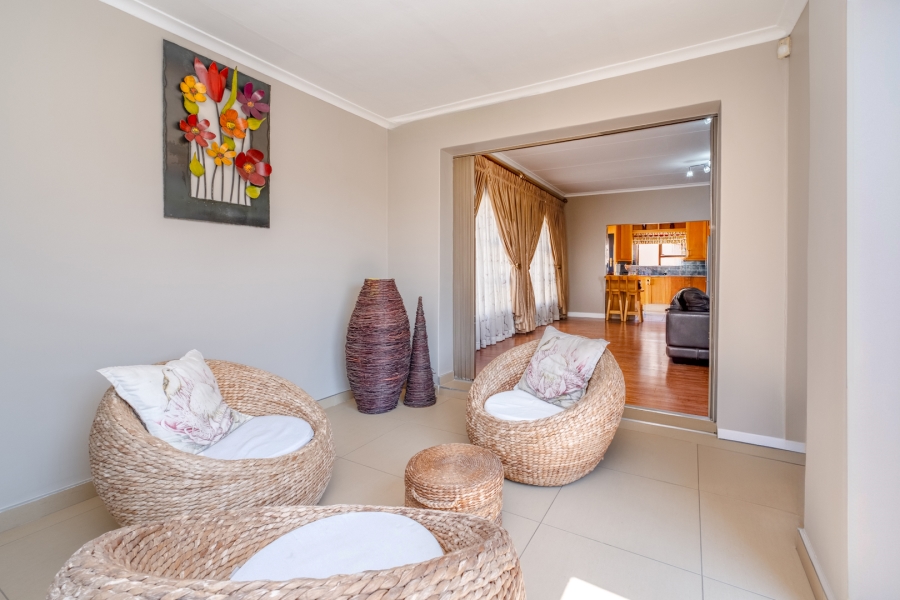 To Let 3 Bedroom Property for Rent in North Riding Gauteng