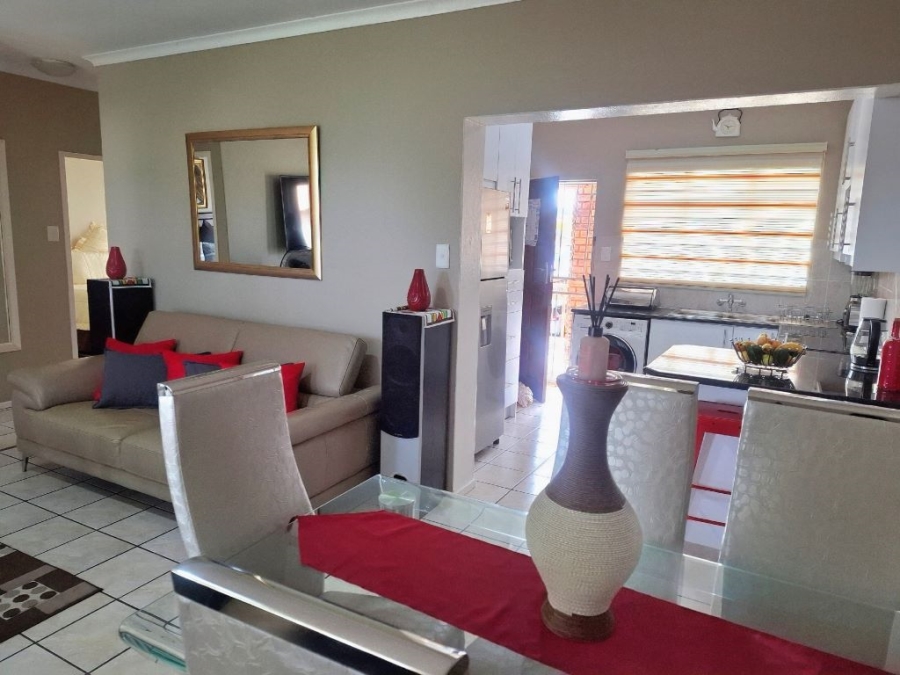 2 Bedroom Property for Sale in Wentworth Park Gauteng