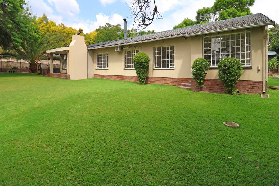 To Let 4 Bedroom Property for Rent in Norscot Gauteng