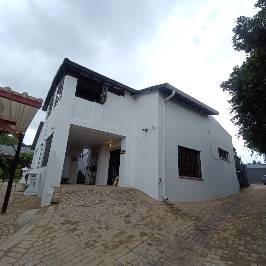 To Let 1 Bedroom Property for Rent in Robindale Gauteng