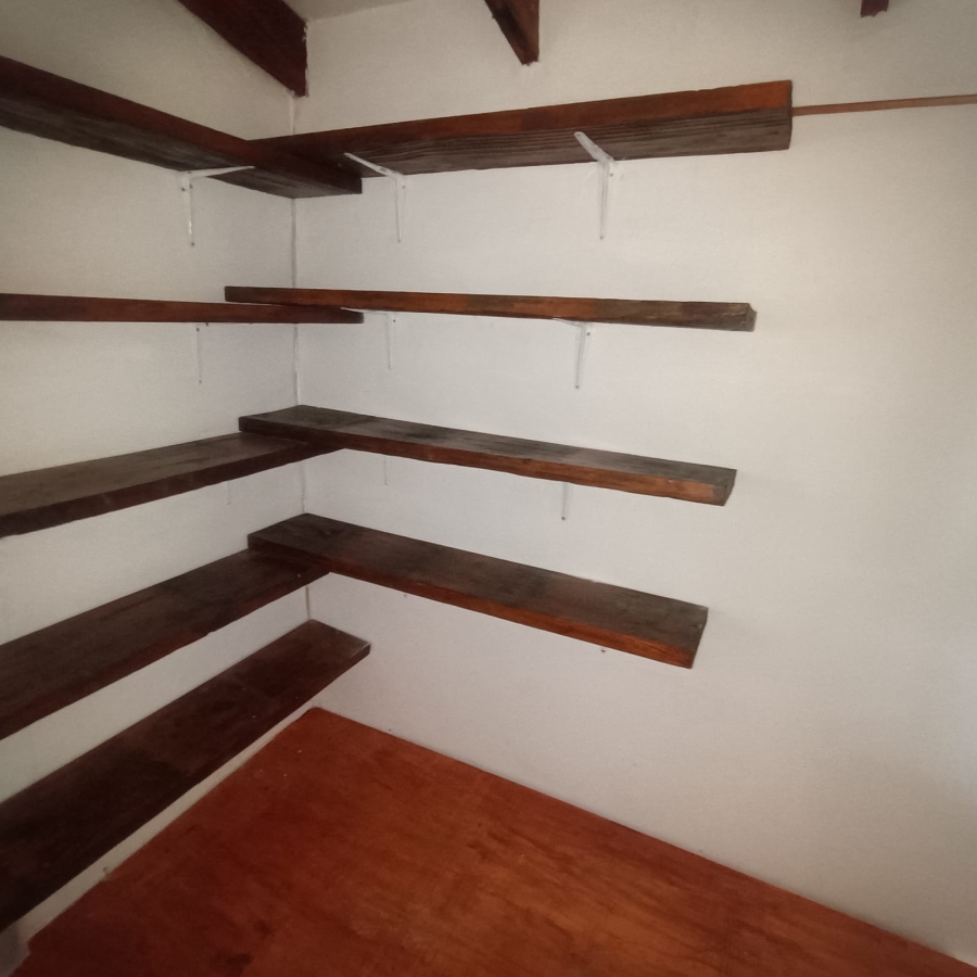 To Let 1 Bedroom Property for Rent in Robindale Gauteng