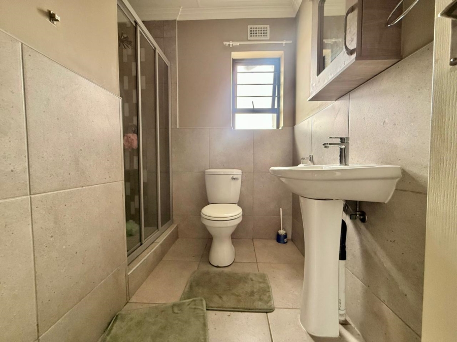 3 Bedroom Property for Sale in Amberfield Gauteng